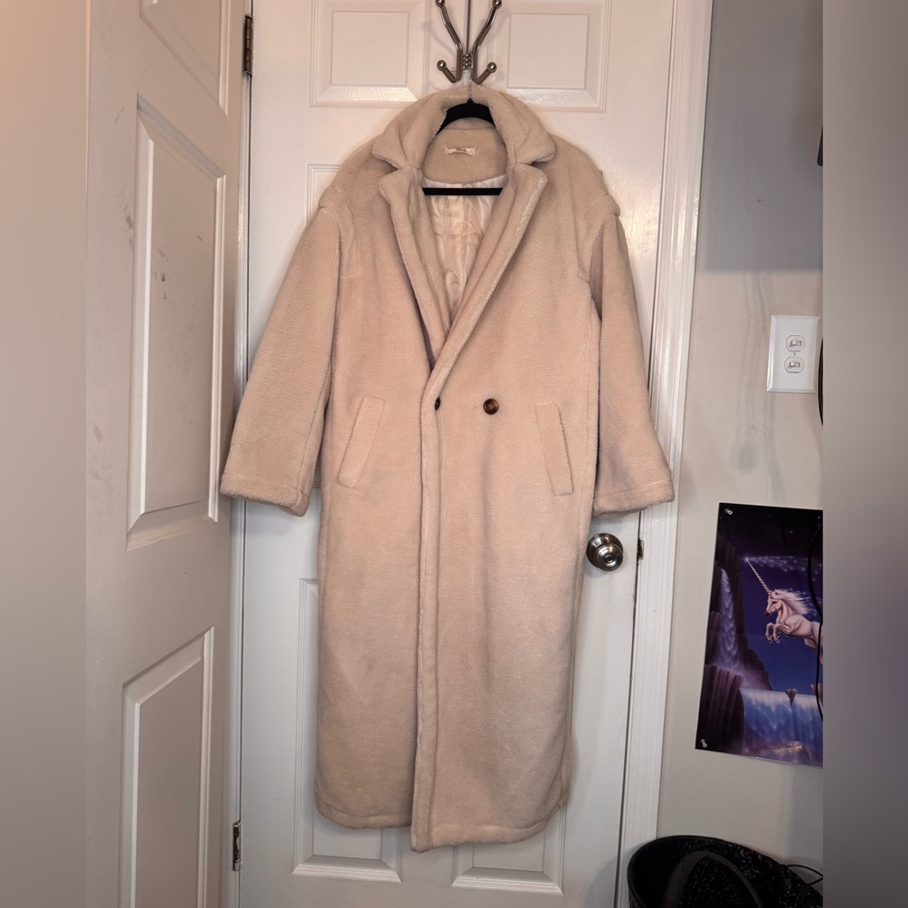 Women’s Cream Double-Breasted Teddy Coat